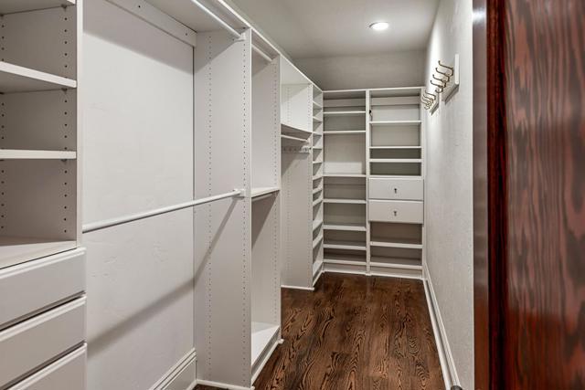 12791 Normandy Lane, Los Altos Hills CA: https://media.crmls.org/mediaz/4099c274-5f1e-414c-9d2f-ea84aeda9cb9.jpg