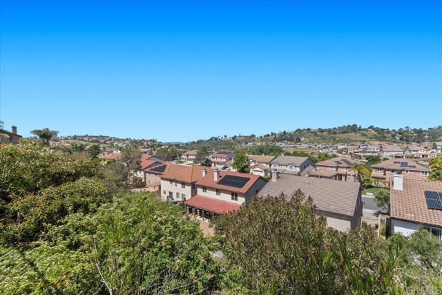 Detail Gallery Image 3 of 24 For 1380 Corte Bagalso, San Marcos,  CA 92069 - 3 Beds | 2 Baths