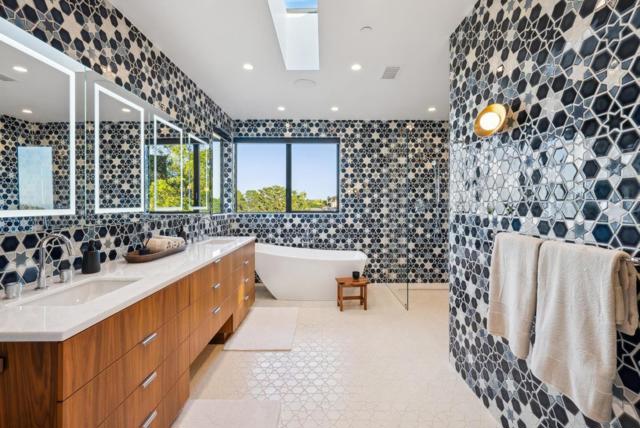 855 Darrell Road, Hillsborough CA: https://media.crmls.org/mediaz/409bb0c0-427b-47e8-86ab-d5899720abfa.jpg