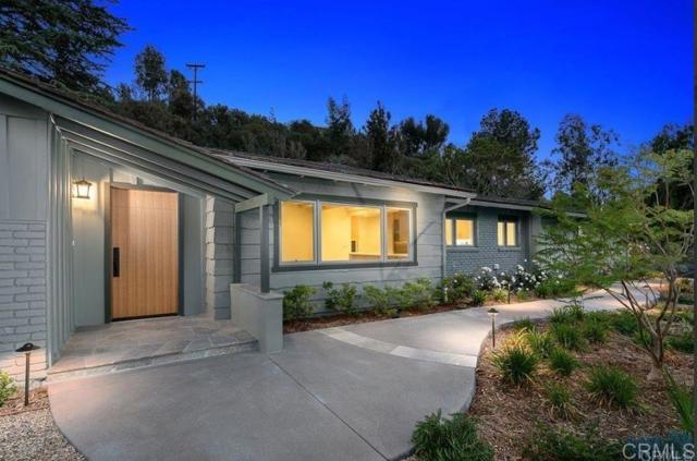 5125 El Secreto, Rancho Santa Fe CA: https://media.crmls.org/mediaz/409bd3c9-0134-4fa5-8e53-429316dc3a22.jpg