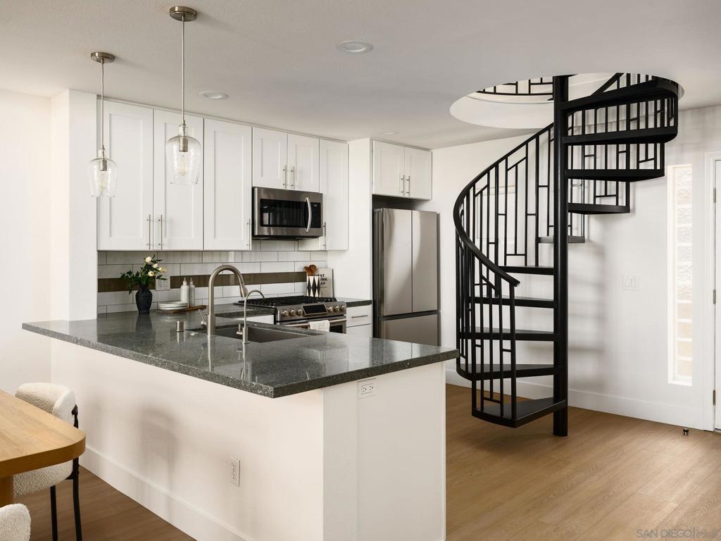 2330 1st Ave - photo 10