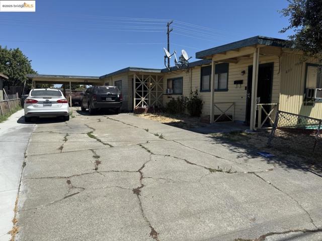 669 Carpino AVE, Pittsburg CA: https://media.crmls.org/mediaz/409c4a10-8809-45d6-8e79-847943bda16e.jpg