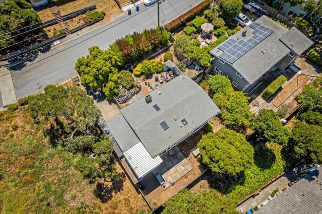 996 VIA VERDE, Del Rey Oaks CA: https://media.crmls.org/mediaz/409cc015-97bf-47fb-a07c-389bf6abfdf7.jpg
