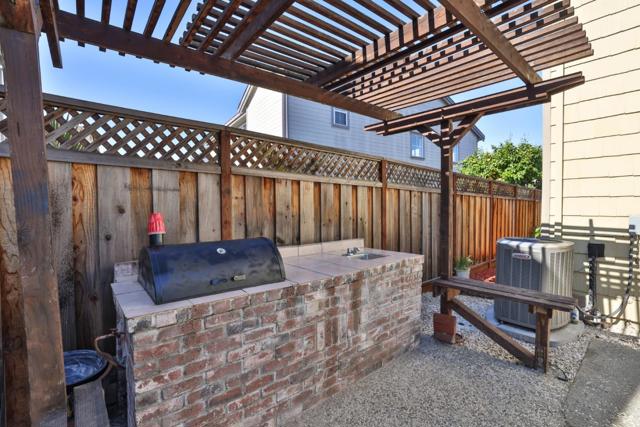 37 Lance Way, Hayward CA: https://media.crmls.org/mediaz/409d4bd1-d292-4d97-947d-16d6243c6e9c.jpg