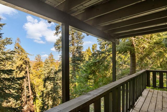 720 Buckingham Sq, Lake Arrowhead, CA 92352