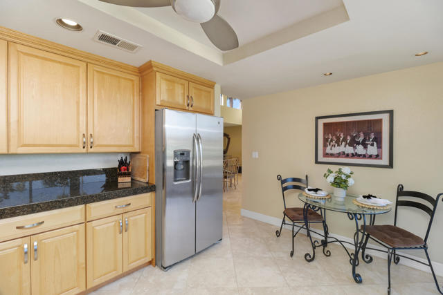 240 Santa Barbara Circle, Palm Desert CA: https://media.crmls.org/mediaz/409d84bb-2f81-4ca0-a1b1-bb5b71248f13.jpg
