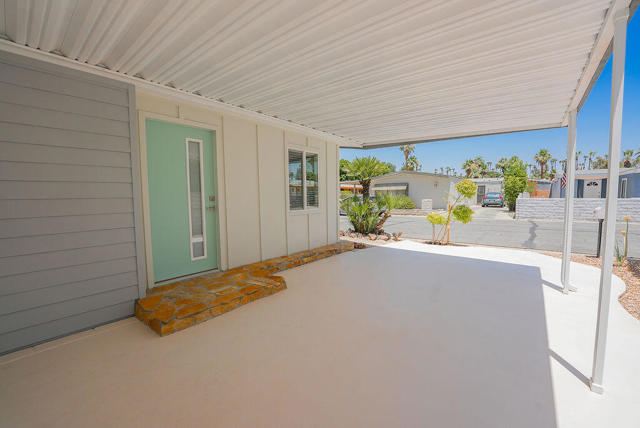 126 Monte Carlo Street, Rancho Mirage CA: https://media.crmls.org/mediaz/409dc36d-70d7-4f17-bacd-0529d18e2aeb.jpg