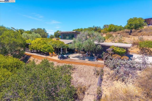 15335 Via Los Tulares, Carmel Valley CA: https://media.crmls.org/mediaz/409dcb21-e4a2-443e-8af2-864d06c5d6f3.jpg