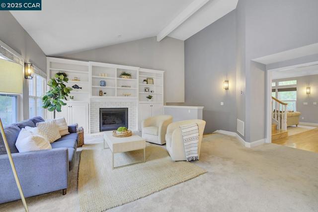 115 Shadewell Dr, Danville CA: https://media.crmls.org/mediaz/409e9f0f-a46c-4bfd-8eaf-eebbe2f74c21.jpg