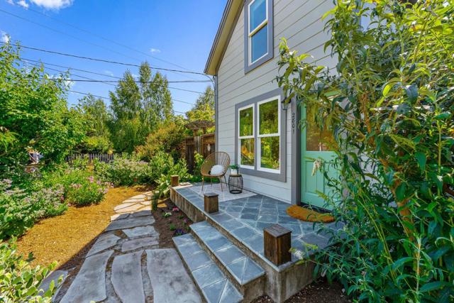 2801 S Main Street, Soquel CA: https://media.crmls.org/mediaz/409f9dd2-7ac5-4587-a3c4-315ae9f0d815.jpg