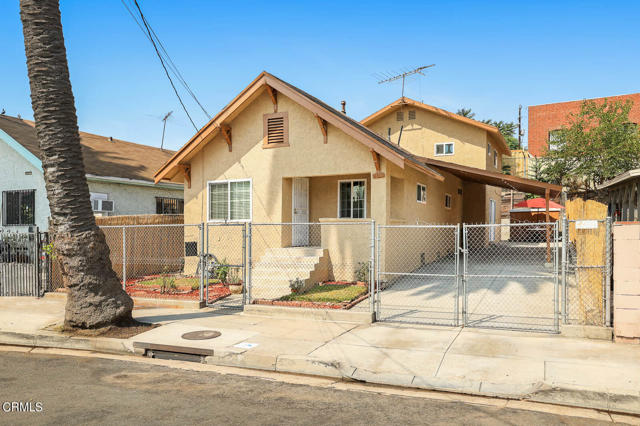 953 Hollins St, Los Angeles, CA 90023