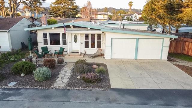 108 Santa Cruz Avenue, Aptos CA: https://media.crmls.org/mediaz/40a0572d-1773-40b9-8bfa-6b032782a08d.jpg