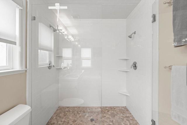 Image 47 of 57 For 1224 Glenwood Avenue