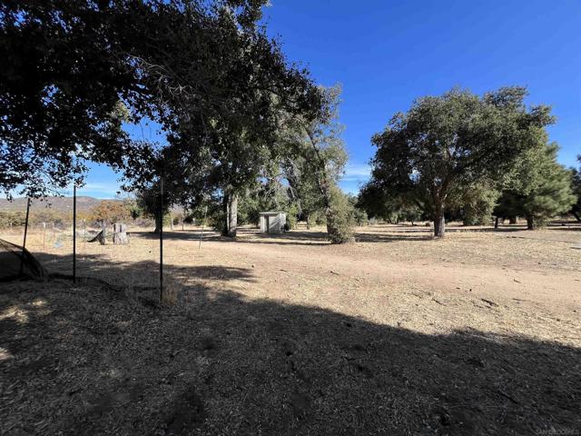 30247 Chihuahua Valley Road, Warner Springs CA: https://media.crmls.org/mediaz/40a2f0a9-283f-4cde-9c1b-917455ff3143.jpg