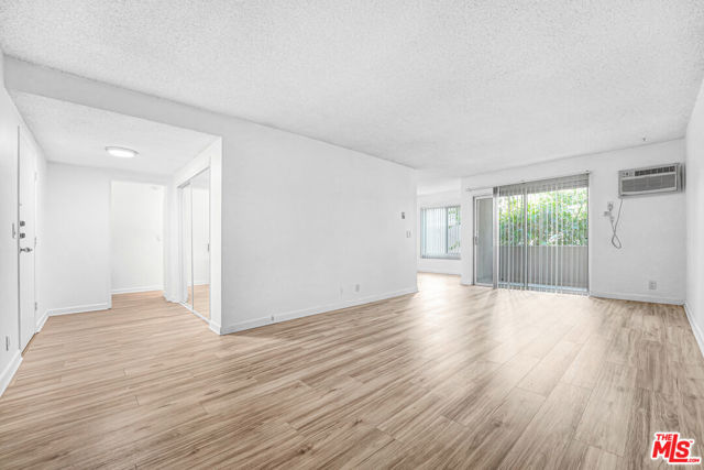 919 North N Alfred Street, 204 photo 1