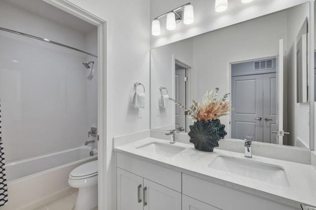 186 Oak Circle, Walnut Creek CA: https://media.crmls.org/mediaz/40a3e744-4e34-4976-8e95-21565cfc7642.jpg