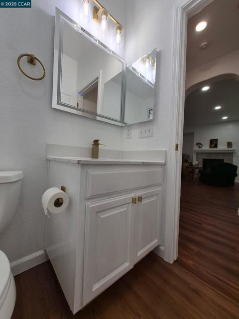 1870 Zurlo Way, Sacramento CA: https://media.crmls.org/mediaz/40a468fd-a640-43fc-a4ac-7967f7bee15b.jpg