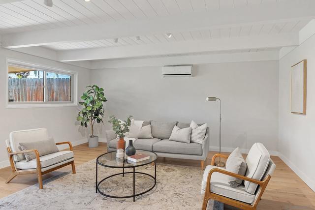 3975 Anastasia St, San Diego CA: https://media.crmls.org/mediaz/40a5a18f-6d3c-4ccd-aadd-641f73bc881f.jpg