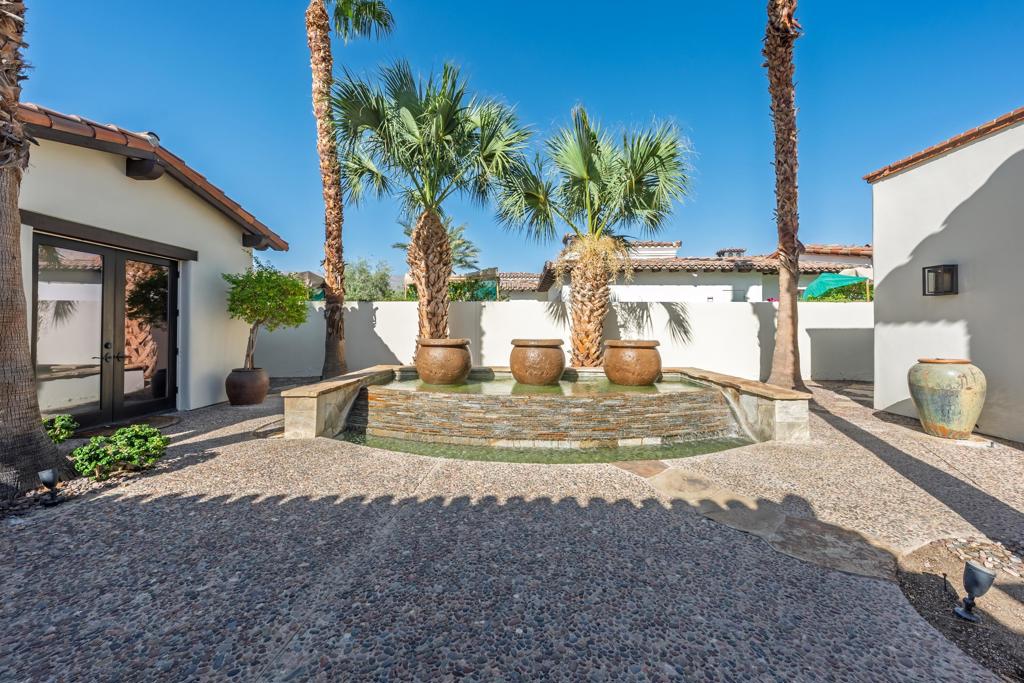 https://media.crmls.org/mediaz/40a5c1db-51b9-4274-b9a3-b12ab4f8437a.jpg?preset=X-Large
