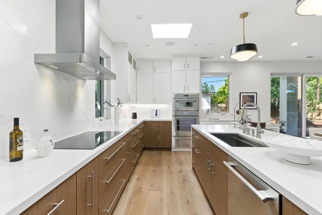 2200 Saint Francis Drive, Palo Alto CA: https://media.crmls.org/mediaz/40a5cfe0-1944-4e9a-bee1-907656e6d796.jpg