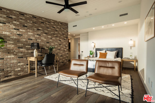 934 1st Street, Manhattan Beach CA: https://media.crmls.org/mediaz/40a5f67b-4d88-4264-828e-786f6f3948df.jpg
