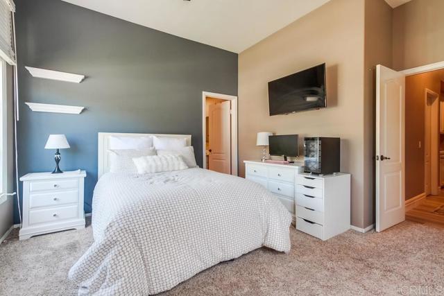 375 Camino Bailen, Escondido CA: https://media.crmls.org/mediaz/40a670e5-2432-4f23-96fd-998a0215d2fc.jpg