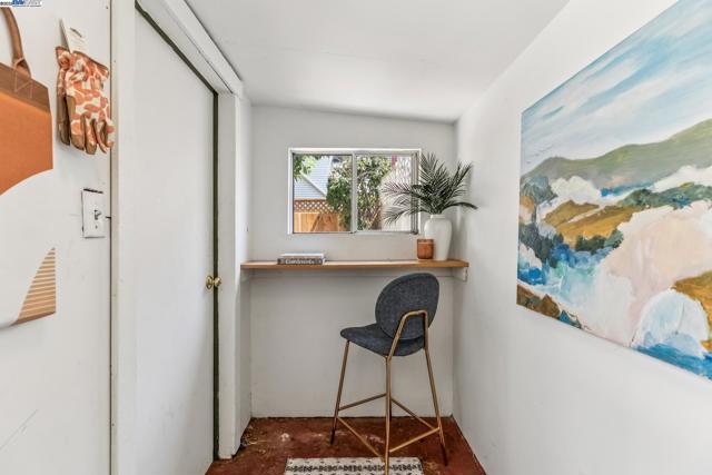 1438 6Th St, Alameda, California 94501, 3 Bedrooms Bedrooms, ,2 BathroomsBathrooms,Single Family Residence,For Sale,6Th St,41109666