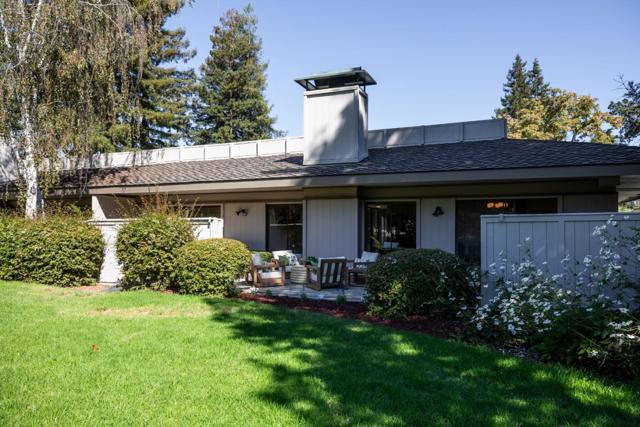 23 Bay Tree Lane, Los Altos CA: https://media.crmls.org/mediaz/40a8ef0d-3b83-4b04-813f-f9e603052dc4.jpg