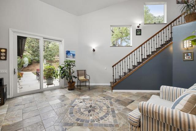 Detail Gallery Image 35 of 75 For 1402 Rimrock Dr, Escondido,  CA 92027 - 4 Beds | 3/1 Baths