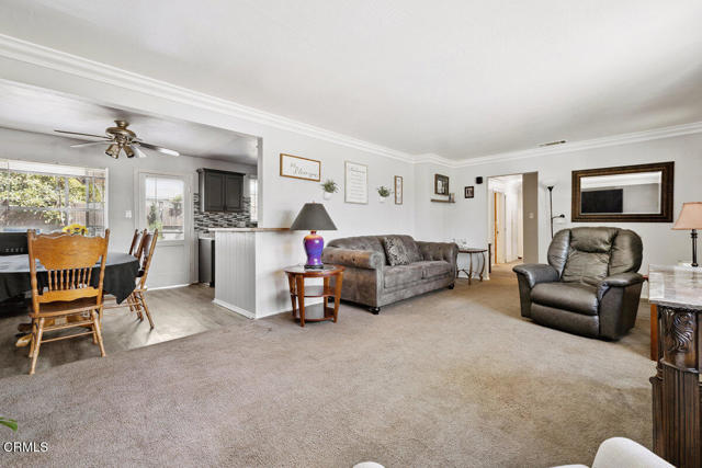 Detail Gallery Image 3 of 17 For 225 Glacier Ave, Oxnard,  CA 93033 - 3 Beds | 2 Baths