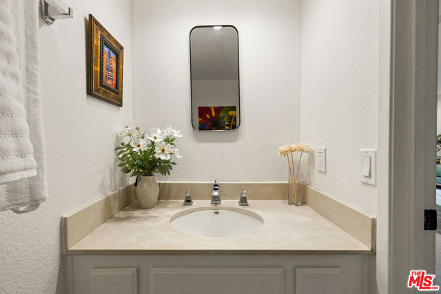3827 W Avenue 41, Los Angeles CA: https://media.crmls.org/mediaz/40a9f97a-af18-4e8b-8030-be7a003e0ad7.jpg