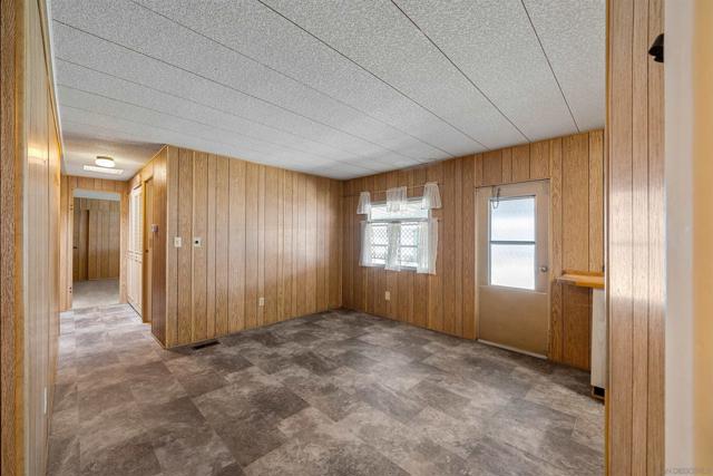 444 N N El Camino Real, Encinitas CA: https://media.crmls.org/mediaz/40aae238-f26f-4cd5-a326-ab827a740bf6.jpg