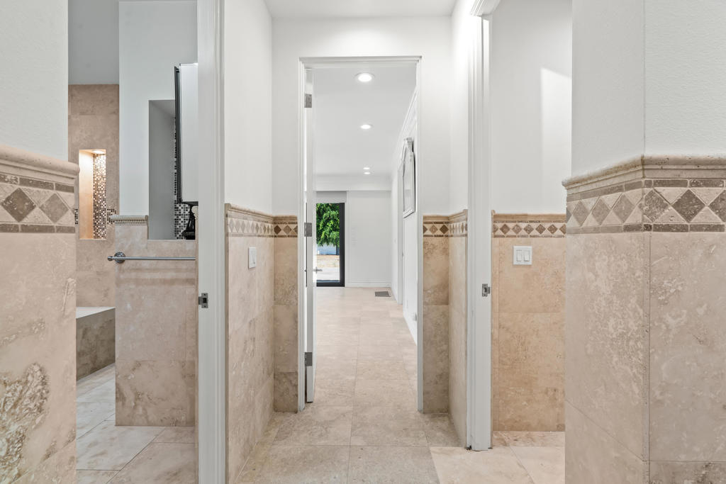 40ab99f5 Fb9b 46a0 Ab97 0c14f6e3db45