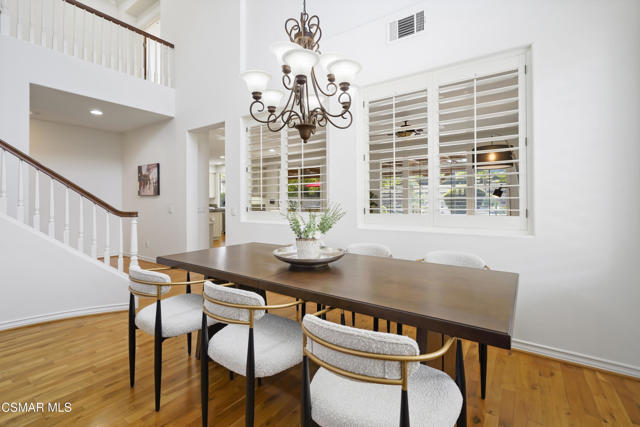 657 Via Vista Vista, Newbury Park CA: https://media.crmls.org/mediaz/40abfe6f-1aac-46bc-9ec8-e627aa872303.jpg