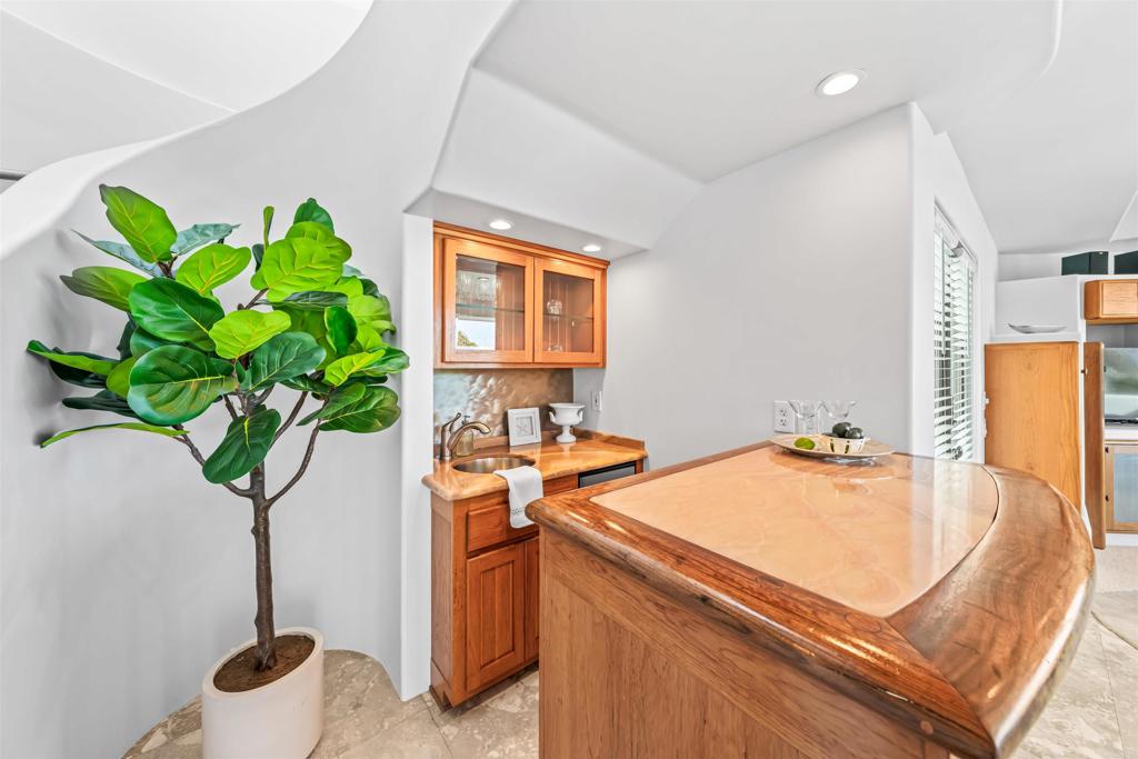 4527 Narragansett Avenue - photo 16
