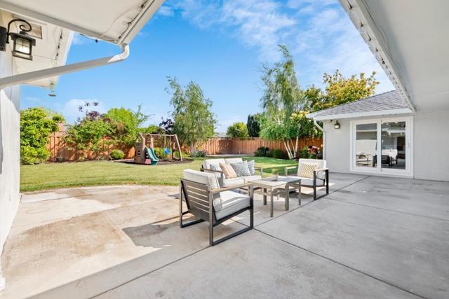 4118 Norris Road, Fremont CA: https://media.crmls.org/mediaz/40ac7283-d3fa-47f0-91db-abeed8dcfda5.jpg
