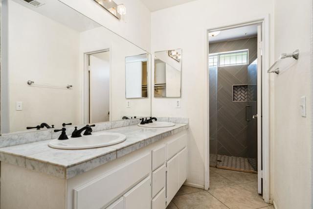 11800 Ambrosio Drive, Desert Hot Springs CA: https://media.crmls.org/mediaz/40acd934-708a-4303-881e-d1f8f0ce4c3a.jpg