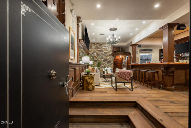 Detail Gallery Image 40 of 72 For 5065 Indianola Way, La Canada Flintridge,  CA 91011 - 5 Beds | 5/2 Baths