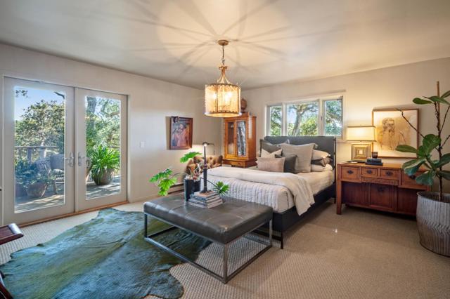 12500 Saddle Way, Carmel Valley CA: https://media.crmls.org/mediaz/40b1307a-664e-4eb1-8a0c-260f5dfec680.jpg