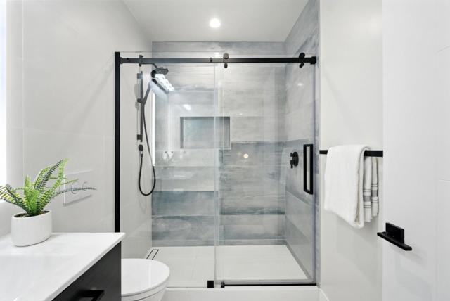 651 41st Avenue, San Francisco CA: https://media.crmls.org/mediaz/40b19143-af2f-4394-ae1f-6f4ccd6cf488.jpg