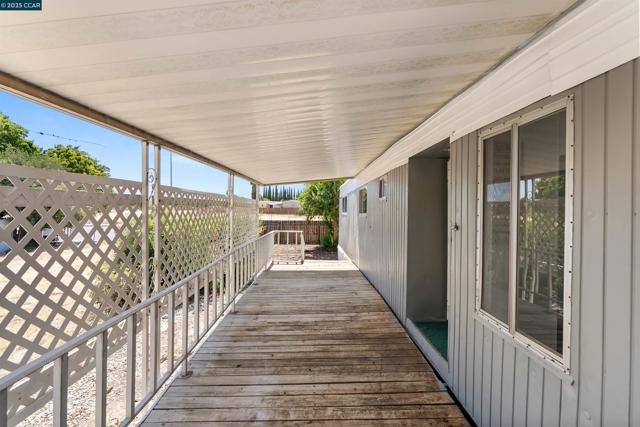 3301 Buchanan Road, Antioch CA: https://media.crmls.org/mediaz/40b236fe-d2f0-4026-bfa5-496e9e71657b.jpg