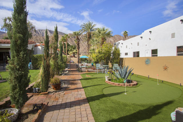52404 Avenida Rubio, La Quinta CA: https://media.crmls.org/mediaz/40b24e7b-9038-4da1-86de-ffb374f08ca5.jpg