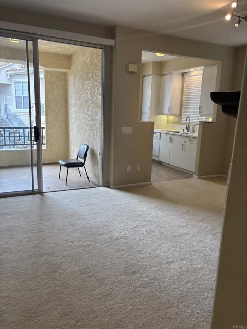 Detail Gallery Image 8 of 14 For 3575 Caminito El Rincon #216,  San Diego,  CA 92130 - 2 Beds | 2 Baths