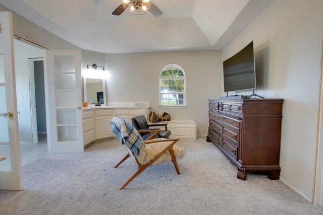 160 Tevis Trail, Hollister CA: https://media.crmls.org/mediaz/40b4c4d1-e70e-46c3-8dc8-2c254f97d8c7.jpg