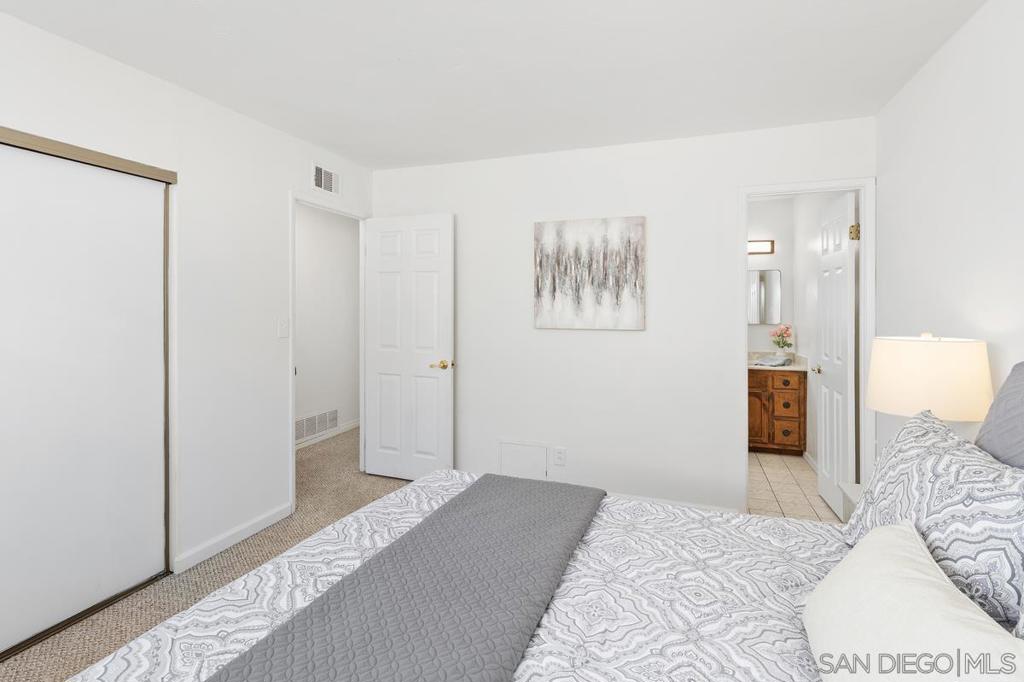 5333 Palmyra Ave - photo 20