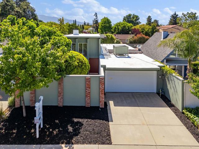 1393 Sydney Drive, Sunnyvale CA: https://media.crmls.org/mediaz/40b65a78-58c4-4091-a4d4-205be7962a72.jpg