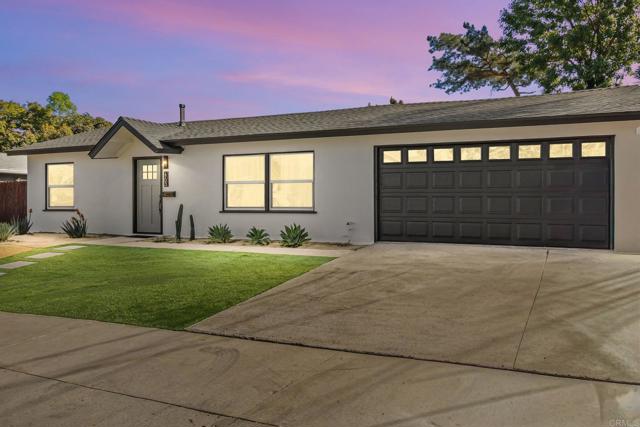 Detail Gallery Image 3 of 37 For 463 Parkbrook St, Spring Valley,  CA 91977 - 3 Beds | 2 Baths