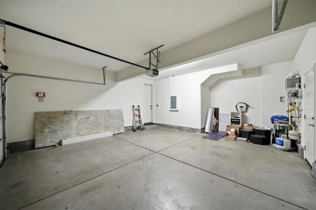 28780 Vista Grande Drive, Hayward CA: https://media.crmls.org/mediaz/40b84bcf-b239-43c5-8732-6032c2606bb0.jpg
