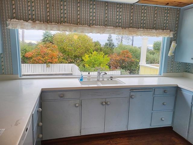 3360 Merrill Road, Aptos CA: https://media.crmls.org/mediaz/40b941c6-41b5-44b8-95c3-145a69861059.jpg