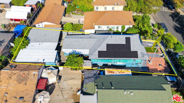 547 N St Louis Street, Los Angeles CA: https://media.crmls.org/mediaz/40b99c1c-234b-46bf-ab0a-93a8d368c3cb.jpg